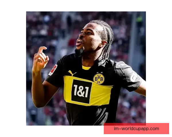 阿德耶米进球后做噤声手势挑衅球迷 引发昂达夫等人激烈冲突